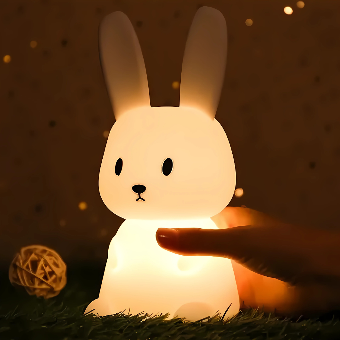 NEODOLJIVA LAMPA NA DODIR